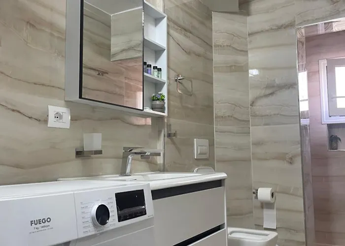 Katerina Apartamento Himare